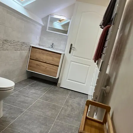 La Maison De Tina Bed & Breakfast Lanzac