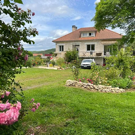 La Maison De Tina Frühstückspension Lanzac